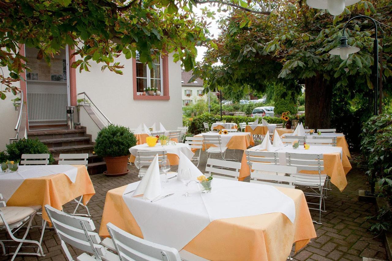 Gasthaus Rebstock Egringen Эфринген-Кирхен Экстерьер фото